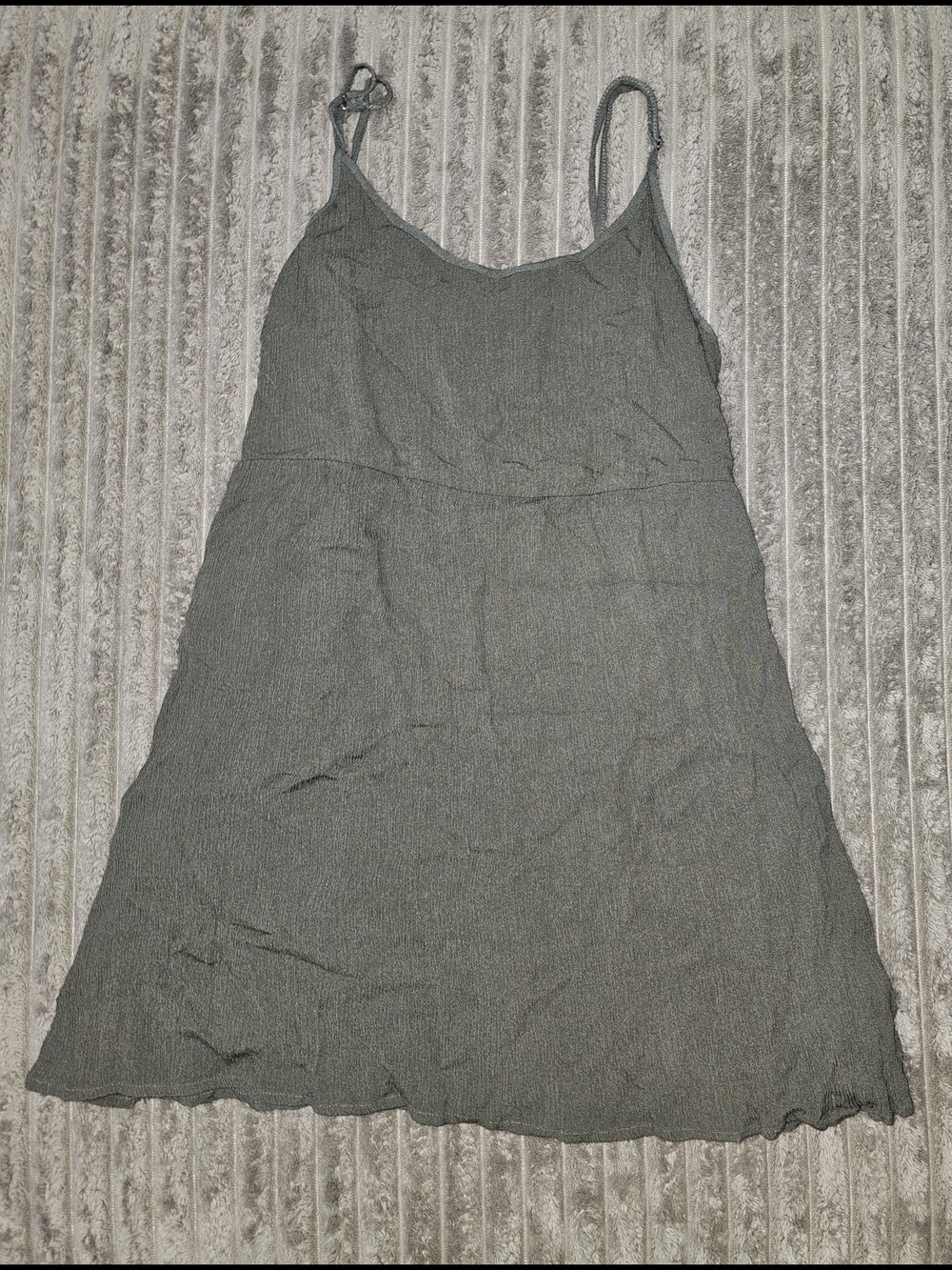 Forever 21 Sleeveless Textured Slip Dress in Olive Green Y2K - D3